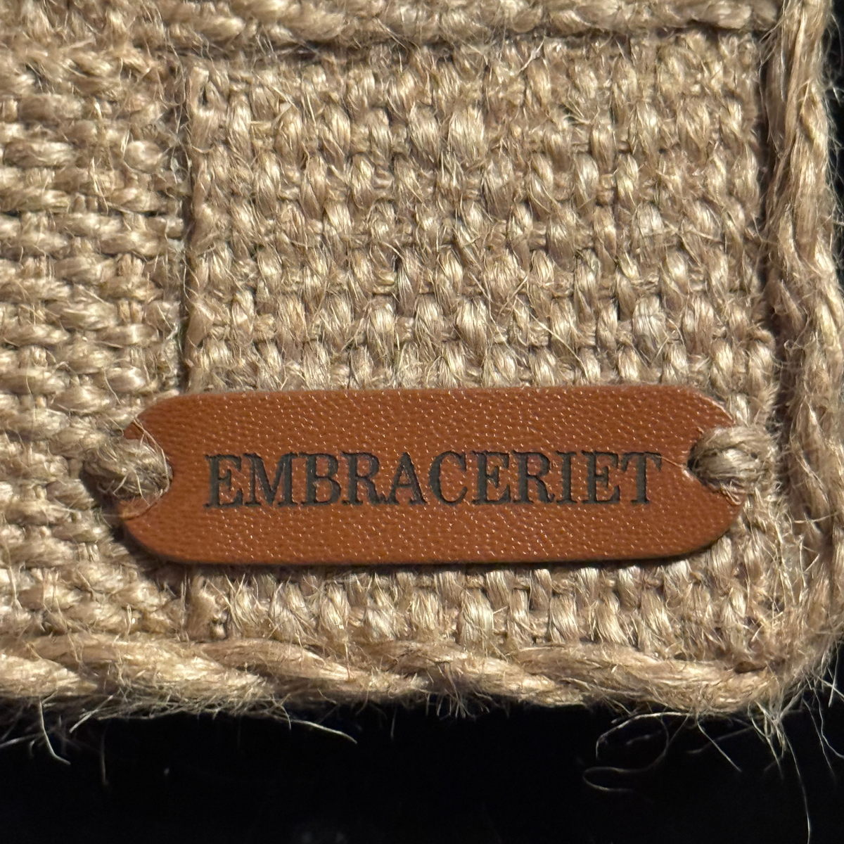 Embrace No.4 - Håndflettet bordløper i jute (flere størrelser)