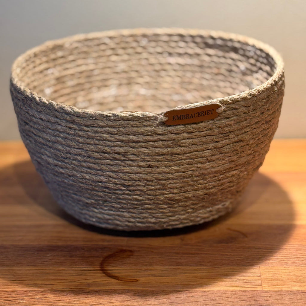 Håndlaget Jutebolle / Brødkurv – Smussavvisende (22 cm)